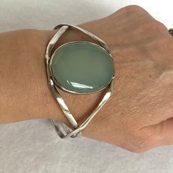 Sterling Silver 925 Large Oval Green Chalcedony Split Band Cuff Bracelet Sz 8" - Picture 2 of 16